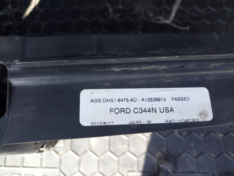 Жалюзи перед радиатором Ford C-Max  2013 хэтчбек 2.0 Гибрид Винница