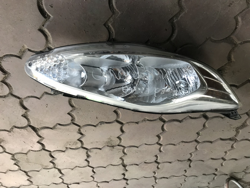 Фара (водительская сторона) Ford Fiesta (USA) 2011 г.  2.0 л бензин Николаев