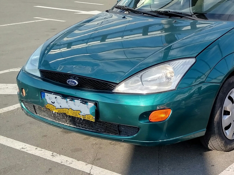 Бампер передний Ford Focus универсал 2000 г.  1.8 л дизель Киев