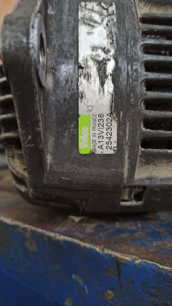 Генератор Renault Kangoo 2000 г.  1.9 л дизель Новгород-Северский