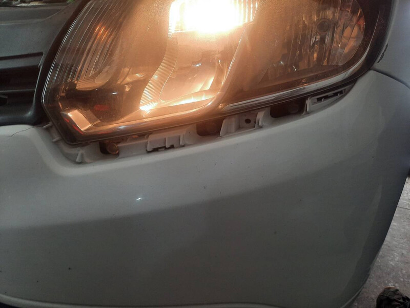 Реснички на фары Renault Logan 2  2013 1.6 Бензин Черкассы