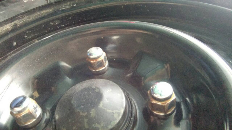 Гайка колесная Nissan Almera Classic  2007 1.6 Бензин Ивано-Франковск