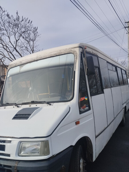 Стекло лобовое Iveco TurboDaily 59,12 1998  Электро 