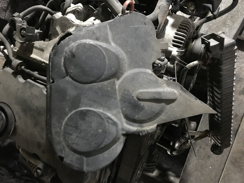 Кришка ГБЦ Audi A6 C6 універсал 2007 р.  2.0 л дизель Гнивань