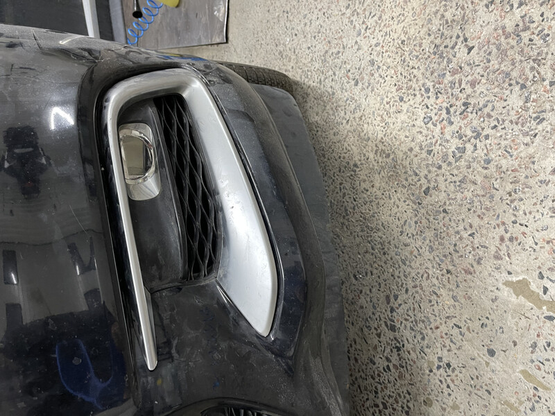 Решетка противотуманки Infiniti QX60 2016 г.  3.5 л бензин Киев