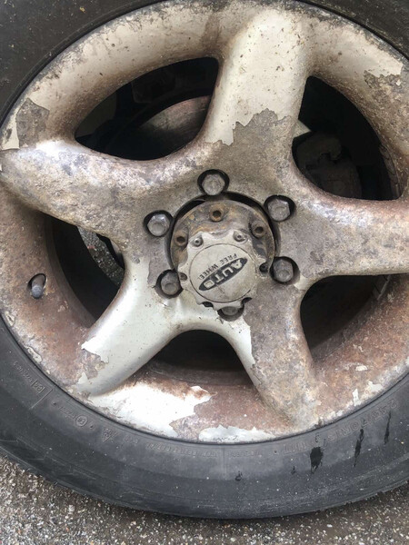 Хаби на перід Hyundai Galloper 1998 г.  2.5 л дизель Львов