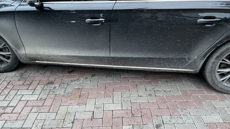 Молдинг порога Audi A8 D4  2012 4.2 Дизель Ровно