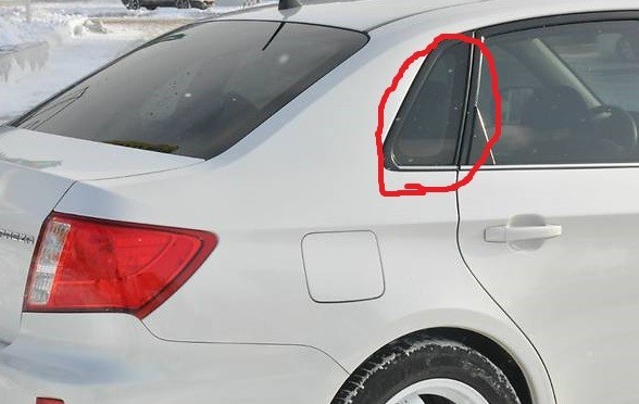 Стекло заднее левое Subaru Impreza СЕДАН 2010 г.  11.0 л бензин Черкассы