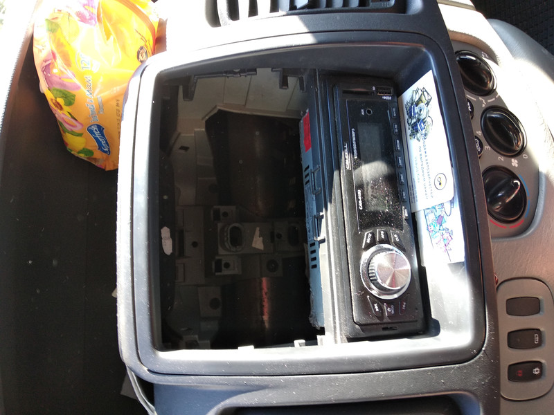 Полка магнитолы Renault Trafic 2 2012 р.  2.0 л дизель Київ