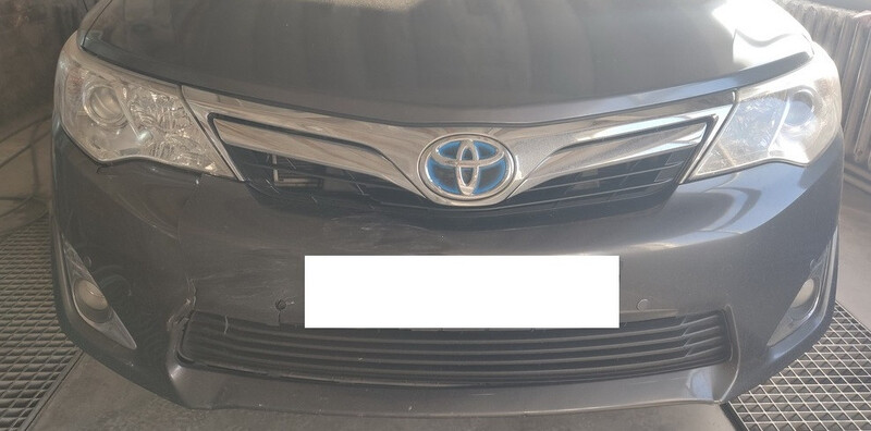 Бампер передний 5211906974   Toyota Camry