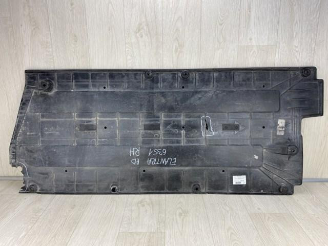 Защита днища кузова правая Hyundai Elantra  2018 2.0 Бензин Харьков