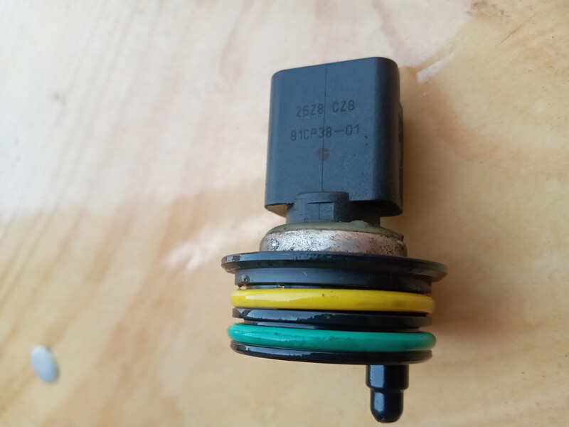 Датчик давления топлива 81CP38   Peugeot Partner, Peugeot Traveller
