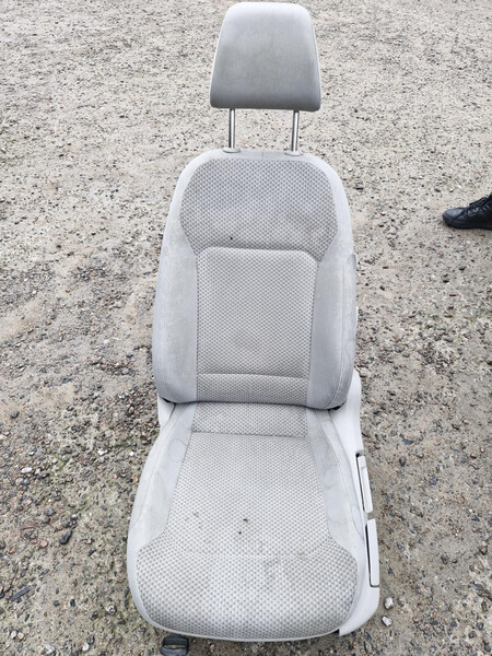 Переднее сиденье левое Volkswagen Passat B8  2015 1.8 Бензин Одесса