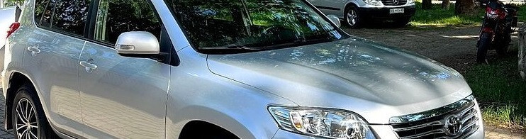 Капот Toyota RAV4  2012 хэтчбек 2.2 Дизель Измаил