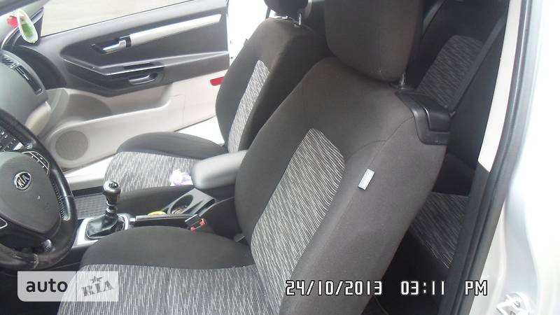 Переднее сидение Kia Cee`d  2007 1.6 Бензин Киев