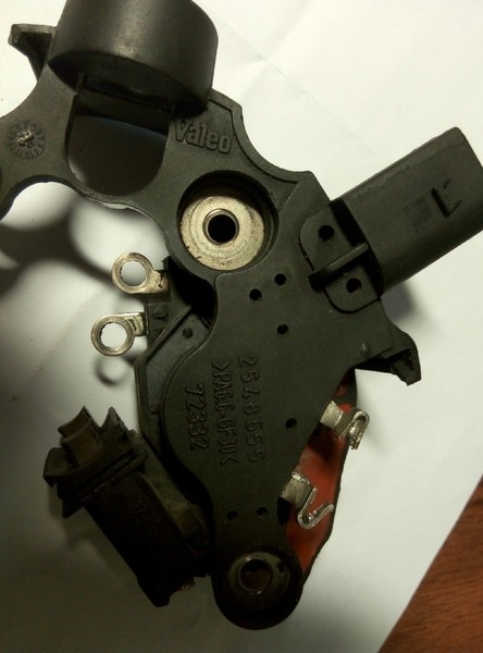 Реле регулятор генератора Mercedes-Benz A-Class W168  2001 1.7 Дизель Киев