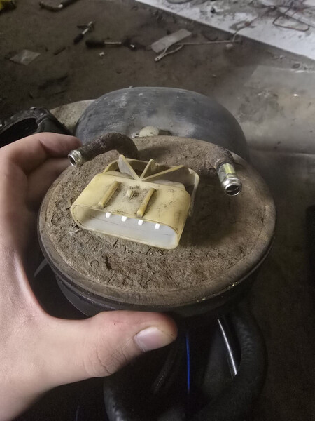 Крышка топливного насоса Opel Calibra  1995 2.0 Бензин Киев