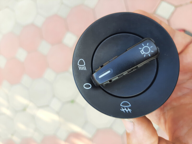 Переключатель света фар Volkswagen Golf 7  2013 хэтчбек 2.0 Бензин Умань