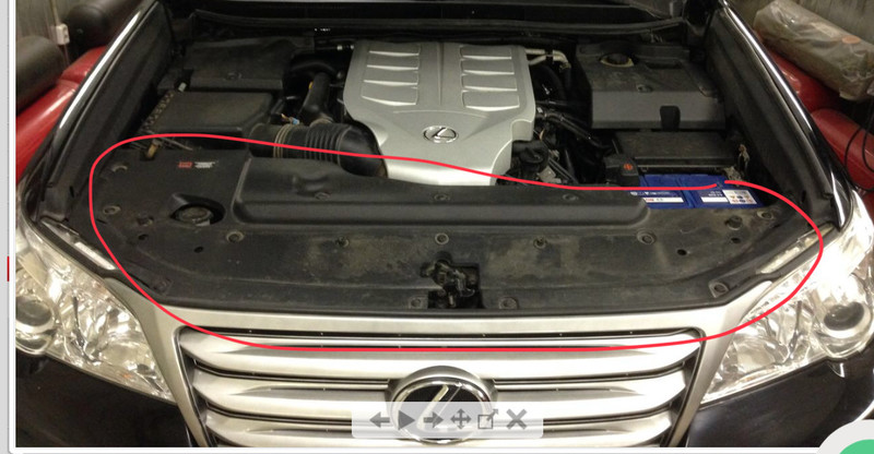 Подкаплтный пластик радиатора Lexus GX  2010 4.6 Бензин Одесса
