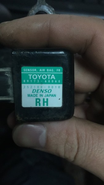 Датчик Airbag Toyota Land Cruiser 100 2003 4.2 Дизель Тернополь