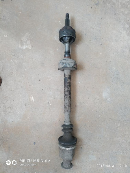 Напіввісь 7700111077   Renault Megane