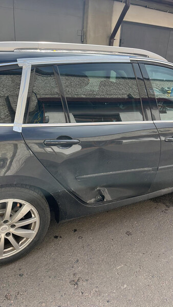 Двери задние Renault Laguna 3 универсал 2011 г.  2.0 л дизель Ровно