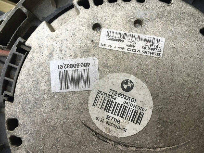 Диффузор с вентилятором BMW 5 Series E60 2008 г.  2.5 л бензин Ровно