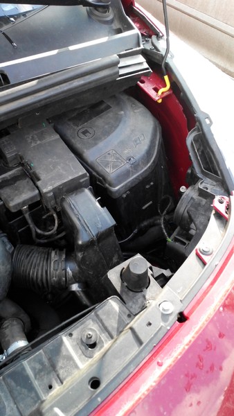 Повітрозабірник Peugeot 3008  2011 1.6 Бензин Київ