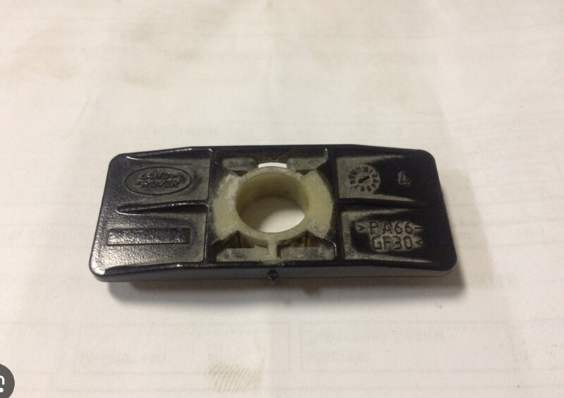 Крепление крыла Land Rover Range Rover Evoque 2017 р.  2.0 л бензин Київ