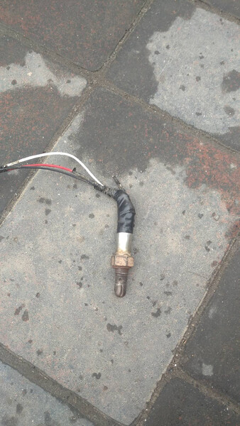 Лямбда зонд на 2.0 моноинжектор Nissan Primera P10  1994 2.0 Бензин Киев