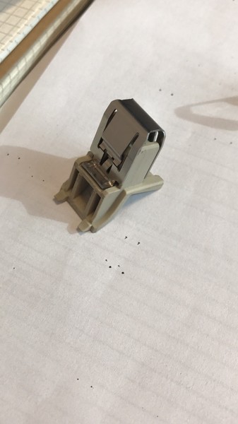 Клипса ручки потолочной, клипса козырька Audi Q5  2014 2.0 Бензин Днепр