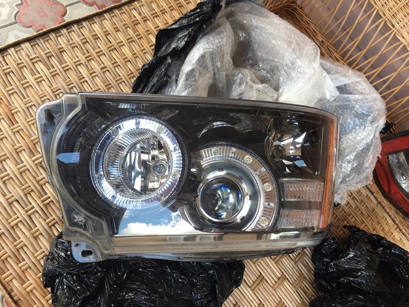 Основная фара в сборе Land Rover Range Rover Sport 2010 г.  4.2 л бензин Одесса