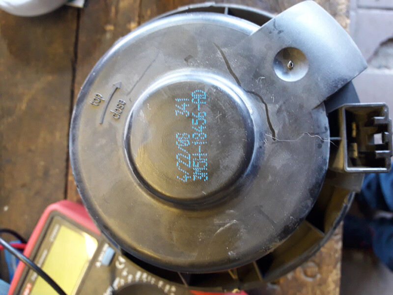 Моторчик обігрівача Ford Focus 2  2008 хетчбек 1.6 Бензин 