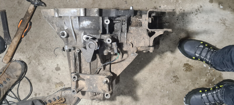 Коробка передач Hyundai Santa FE  2001 2.0 Дизель 
