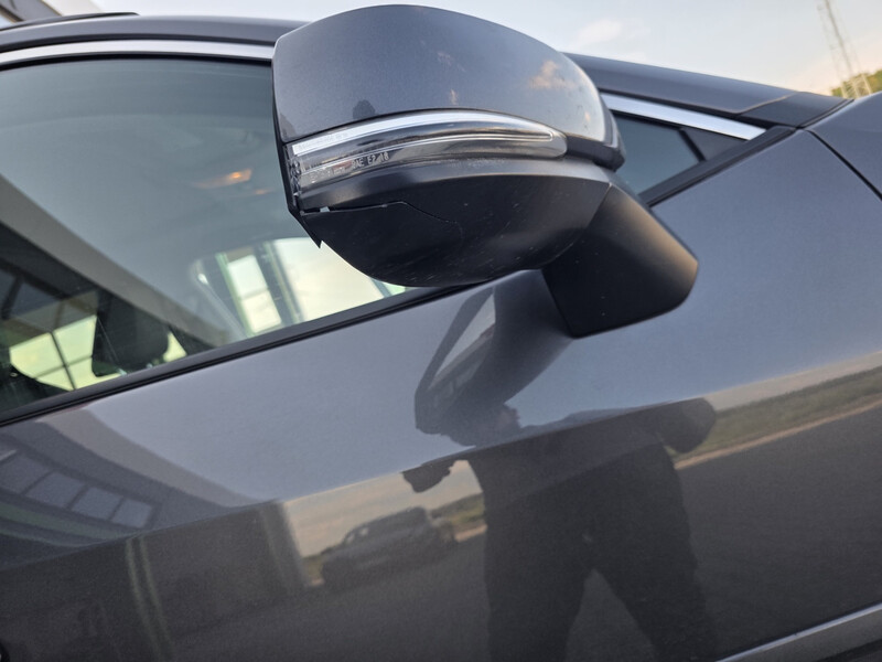 Корпус зеркала правого Toyota RAV4  2021 2.5 Гибрид Киев