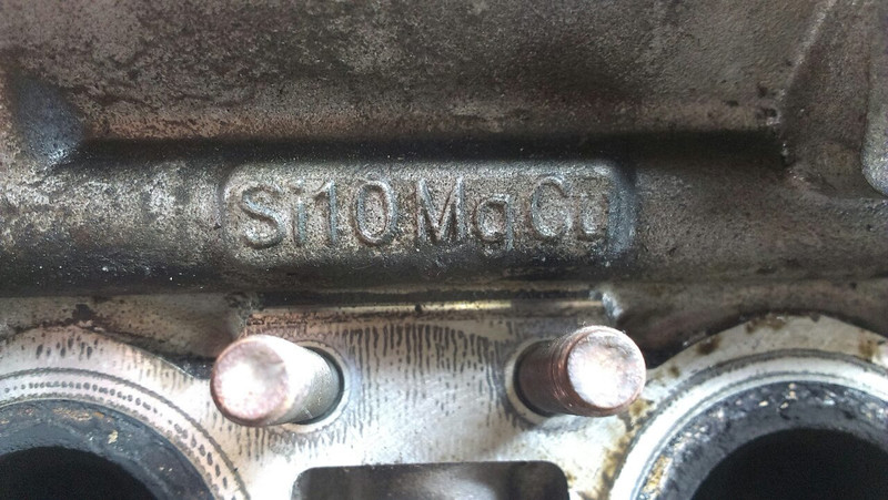 Гбц в сборе alt Audi A4  2004 2.0 Бензин Киев