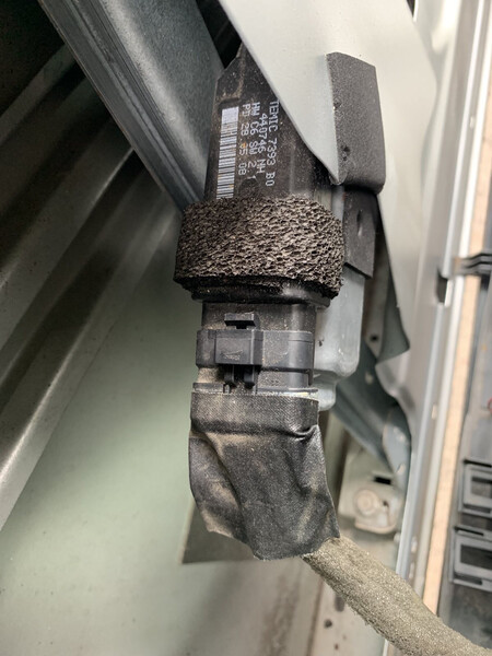 Блок управления стеклоподъемниками 440746NH   Renault Megane