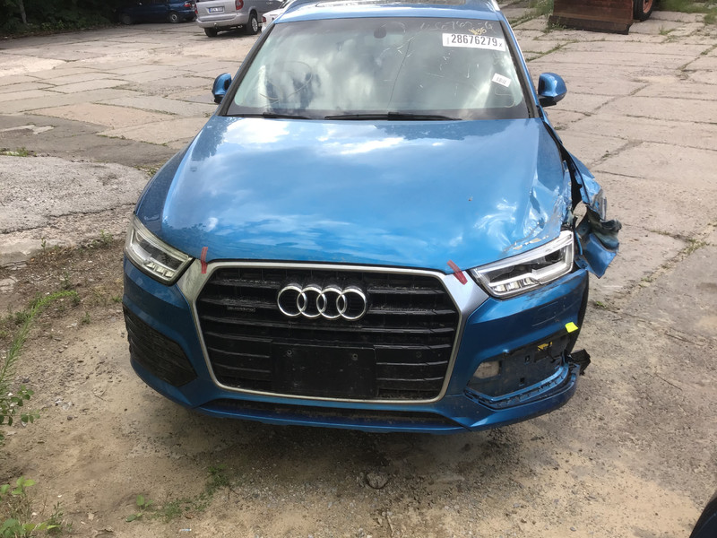 Фара передняя Audi Q3 2015 г.  2.0 л бензин Киев