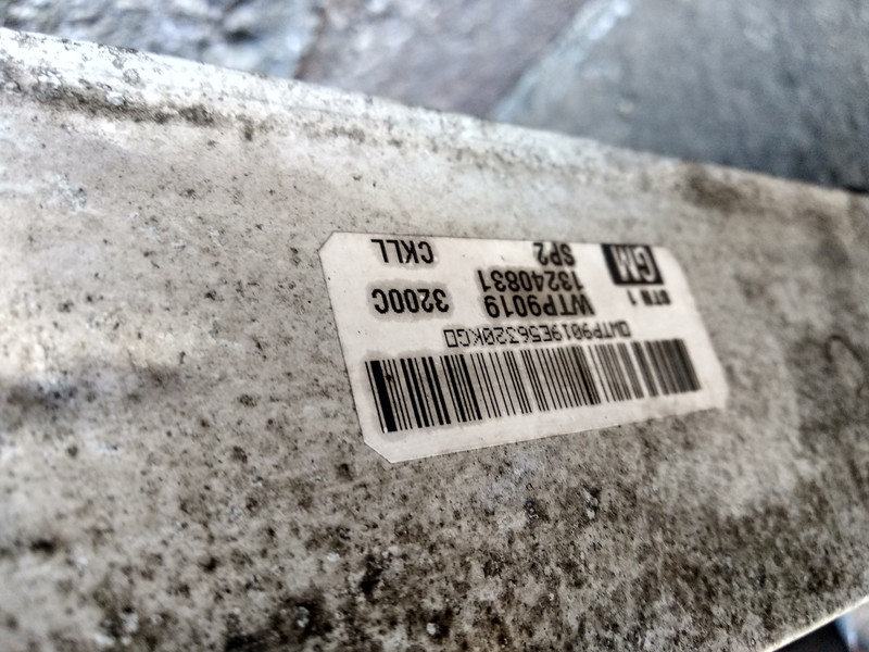 Радиатор интеркулера Opel Zafira универсал 2011 г.  1.7 л дизель Ровно