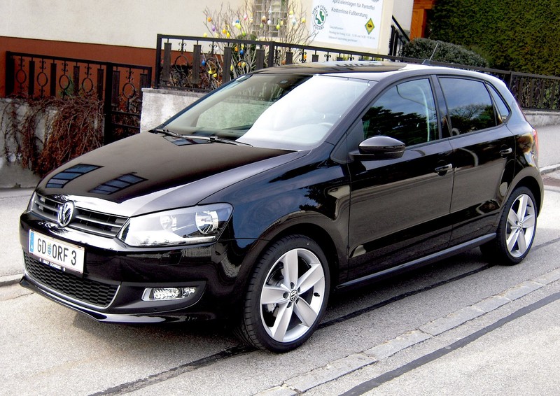 Бампер передний 6R0807217F   Volkswagen Polo