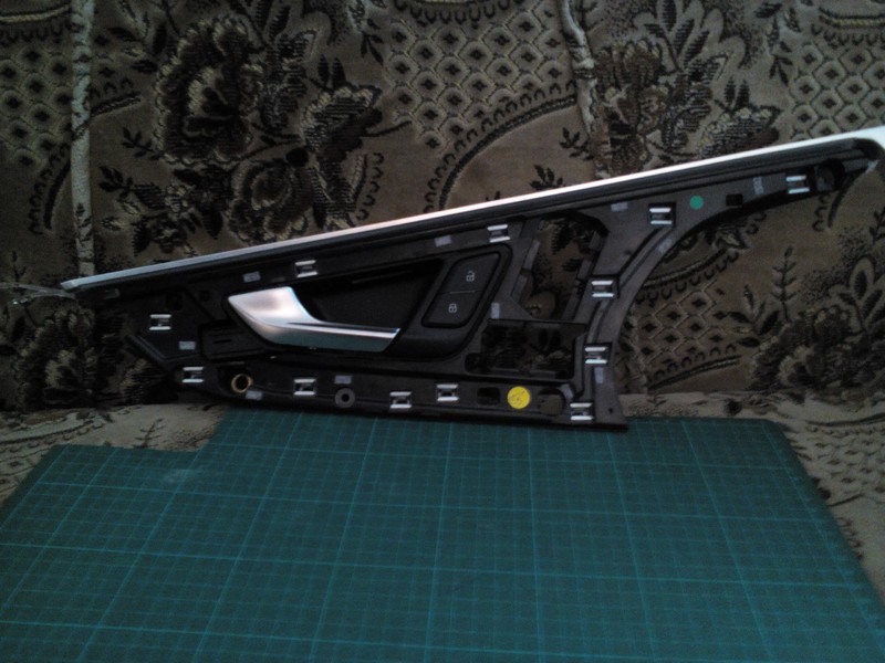 Подсветка ручки и кнопок водительская дверь салон Audi Q7  2015 0.1 Бензин Киев