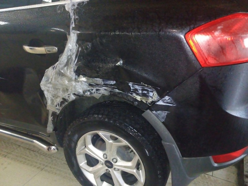 Двері задні Ford Kuga  2011 універсал 2.0 Дизель 