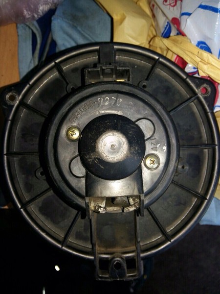 Вентилятор печки 194000   Toyota Camry, Toyota Hiace