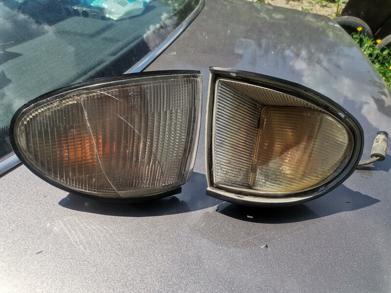 Поворотніки передні Hyundai Sonata 2  1992 2.0 Бензин Киев