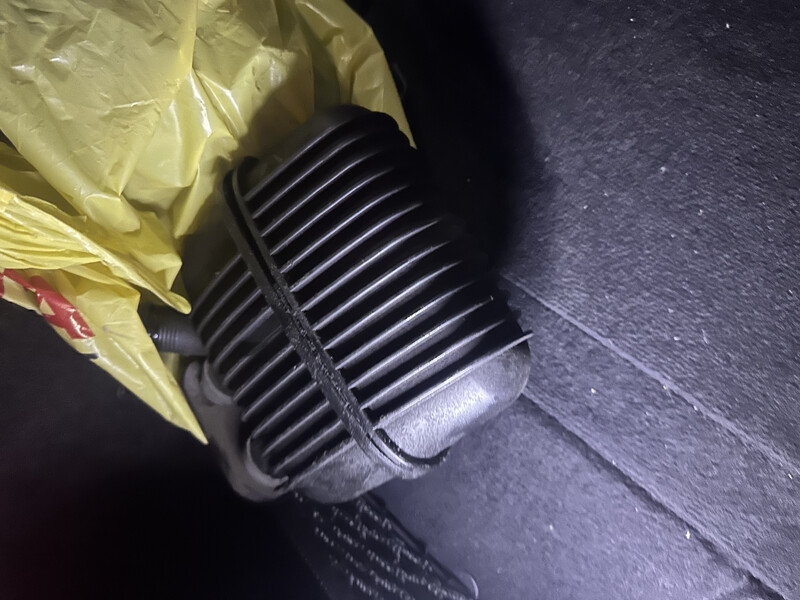 Резонатор інтереулера Audi Q5  2015 2.0 Бензин Стрый