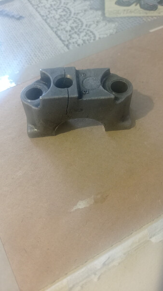 Бугель распредвала Peugeot 405  1988 1.6 Бензин 