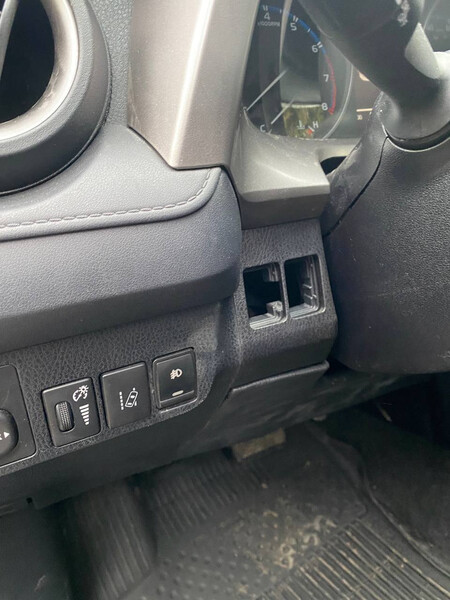 Заглушка Toyota RAV4  2018 2.5 Бензин Луцк