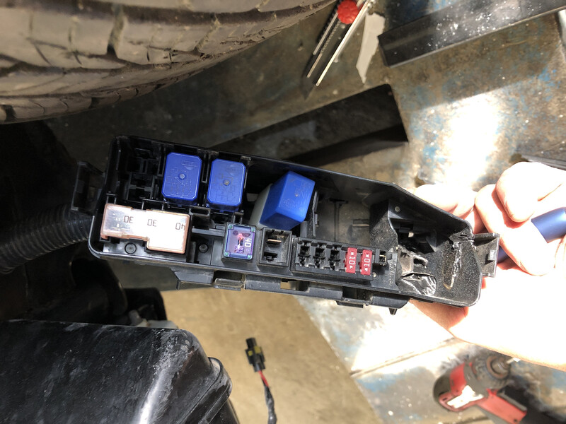 Блок запобіжників Nissan Rogue  2015 2.5 Бензин 