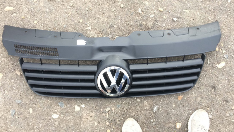 Решетка радиатора Volkswagen T5 (Transporter) 2005 г.  1.9 л дизель Харьков