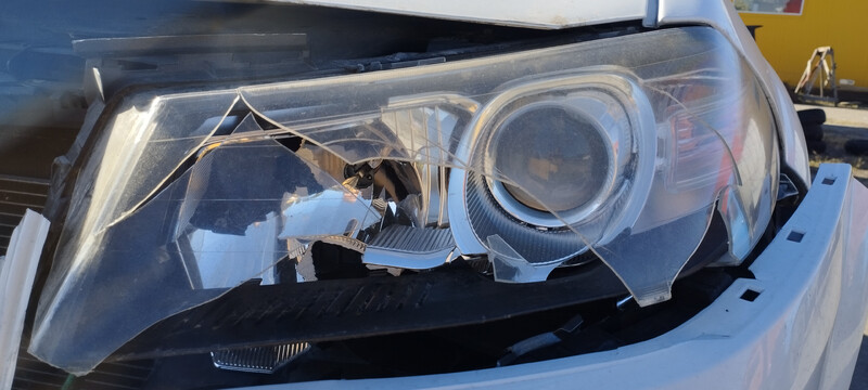 Фари передні Renault Megane універсал 2008 р.  1.6 л бензин